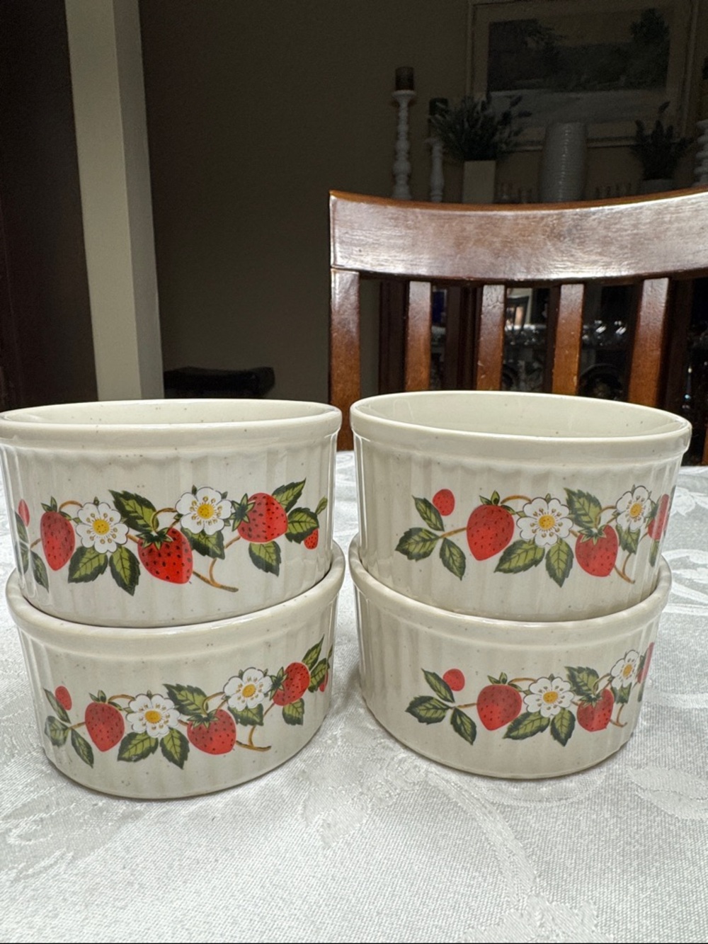 (4)  Vtg. 1970’s Sheffield “Strawberries N Cream” stoneware 8oz Ramekins.